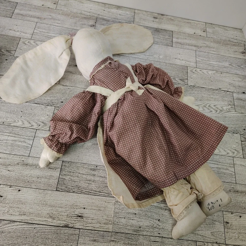 Vtg Country Style‎ Fabric Bunny Rabbit Muslin Doll 17" Tall Decor Cottagecore - Picture 8 of 14